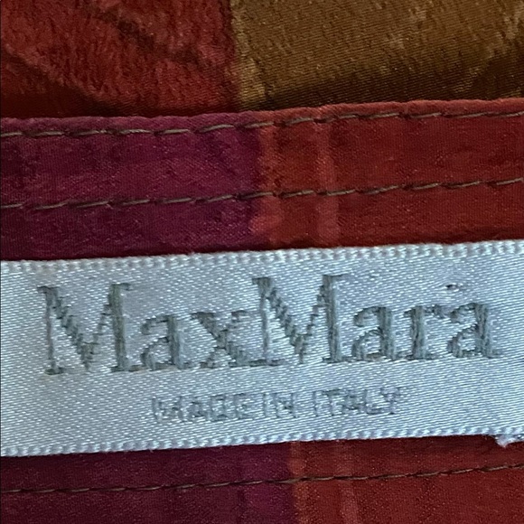 Max Mara multi color silk skirt, wrap style with extra wide belt or scarf. - Picture 6 of 6